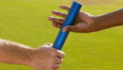 开云官网体育-中国香港队赛制深度剖析：从团体配合到个人战术的完美融合，香港的比赛